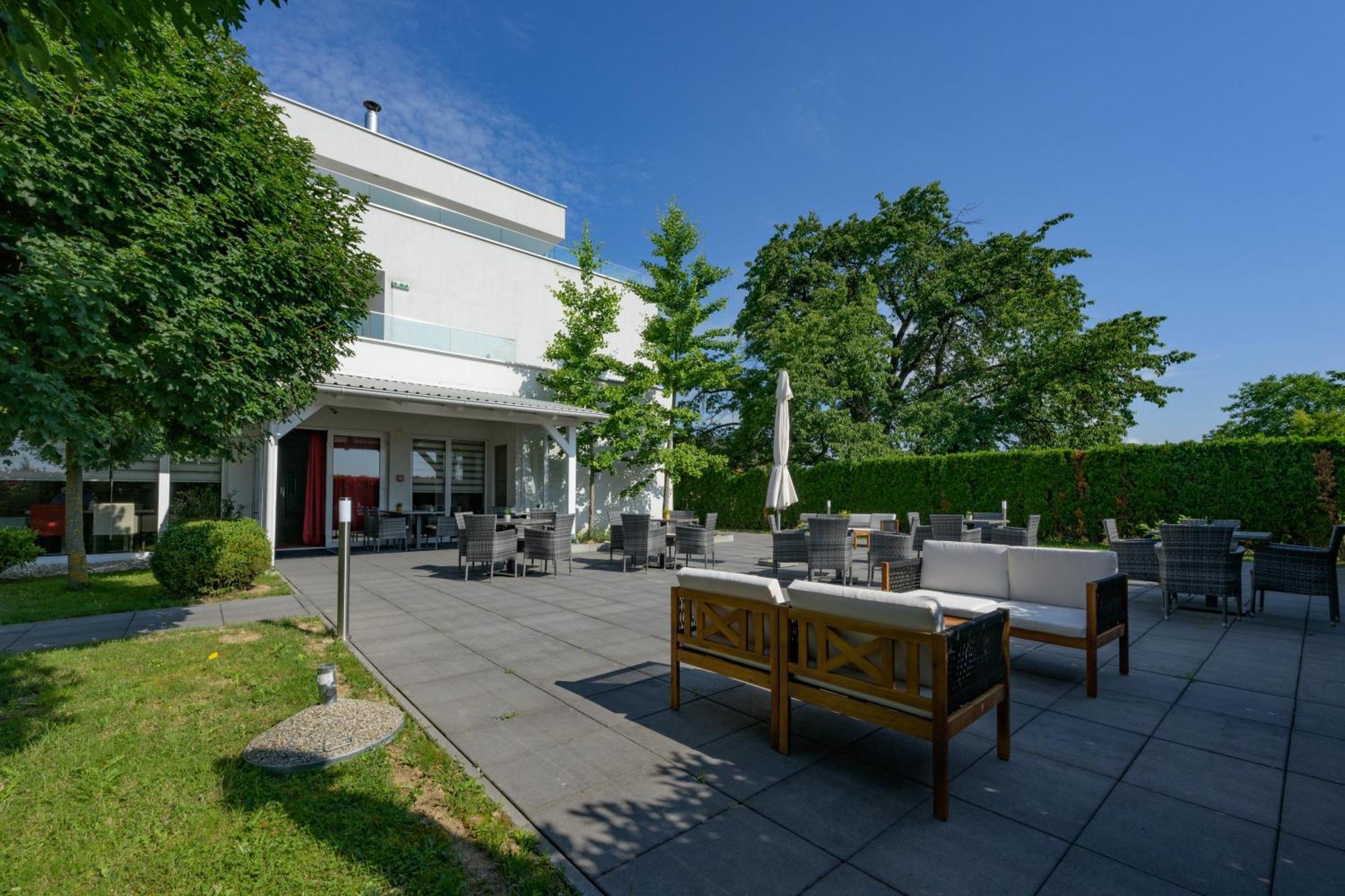 Hotel Magdalena Zagreb Luaran gambar
