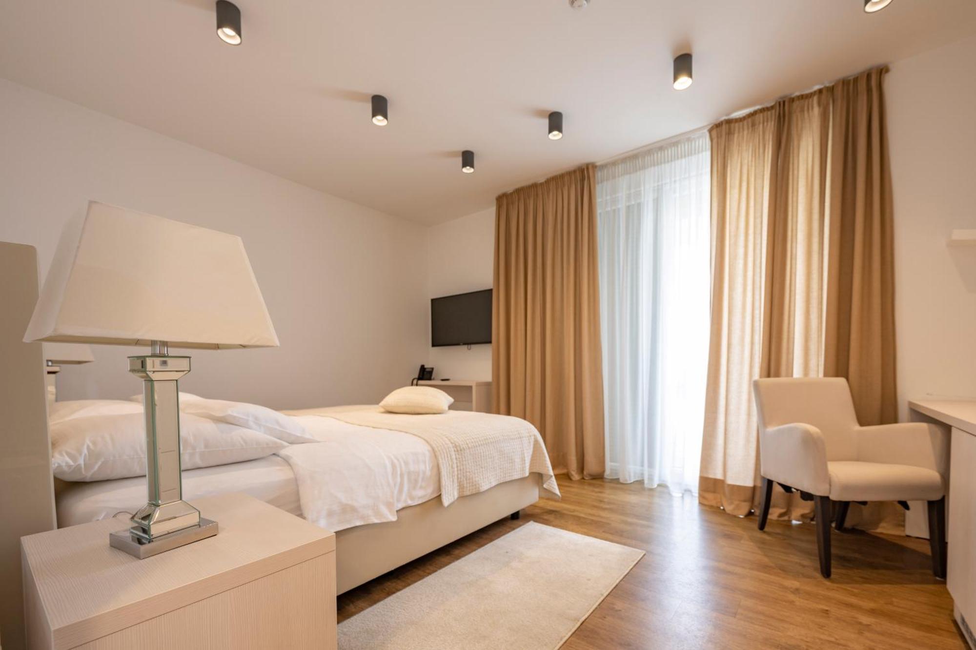 Hotel Magdalena Zagreb Luaran gambar
